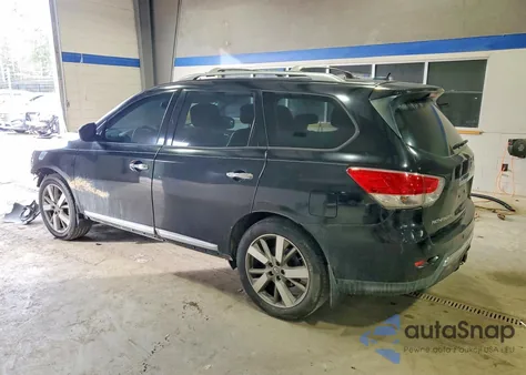 2014 Nissan Pathfinder S z USA, uszkodzony, nr VIN 5N1AR2MM7EC638380